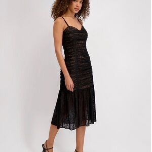 Chic Black Lace Midi Dress